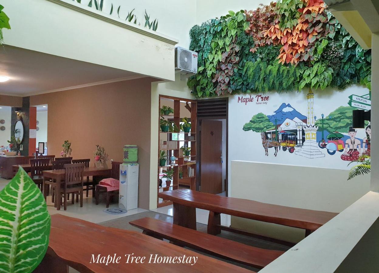 Maple Tree Homestay Maguwo Eksteriør billede